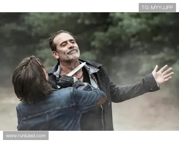 行尸走肉第四季第二集幸存者的抉择与生死边缘的挣扎